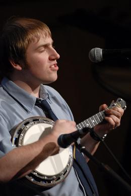 Matthew Richards with Ludwig W endell Hall Ukulele Banjo