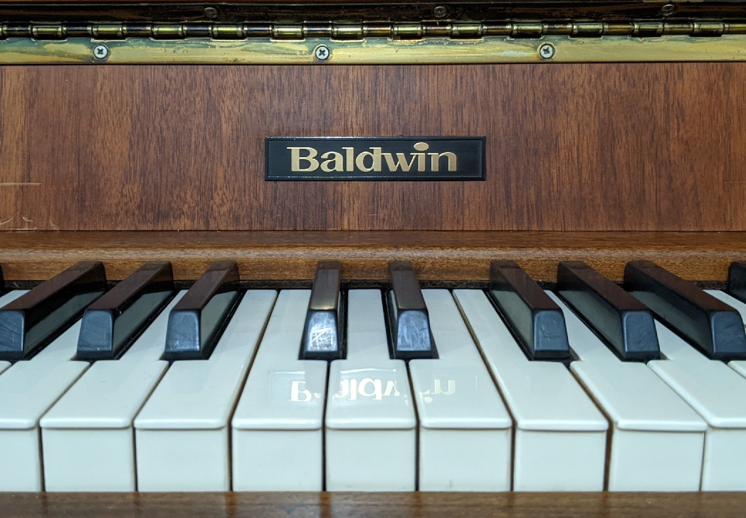 View of keys and decal  of the Baldwin Monarch Upright Piano (1975)