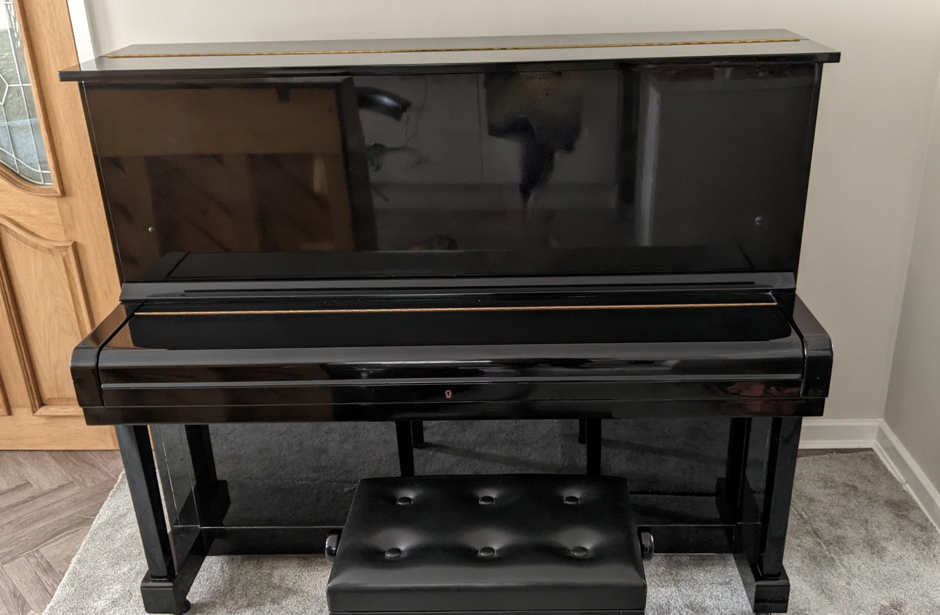 Seiler and Helman Upright Piano 1977 lid closed